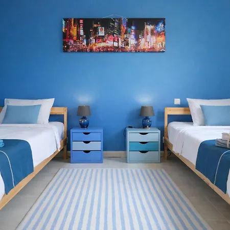 Tres Belle Maison A 9 Personnes *